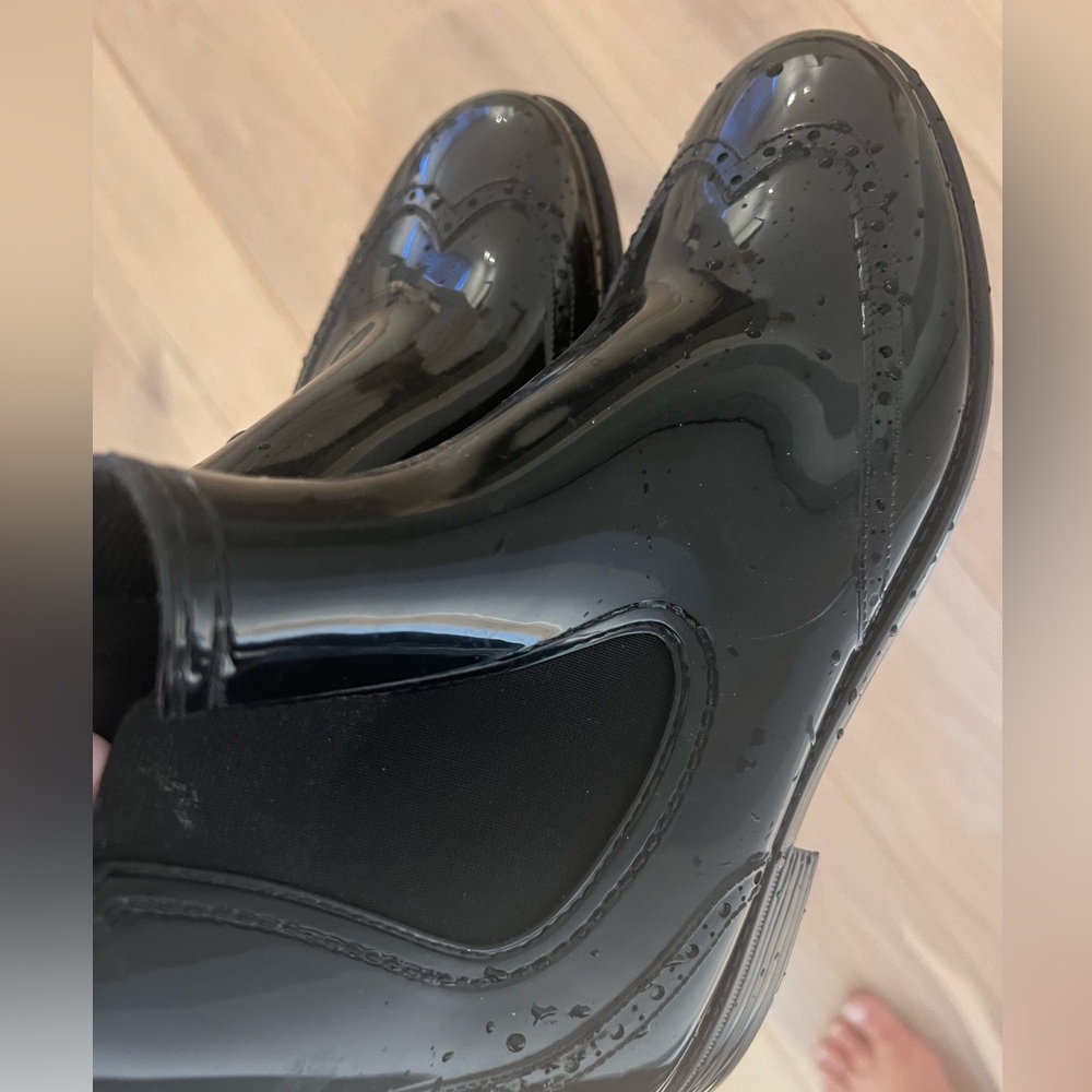 Rain booties in black